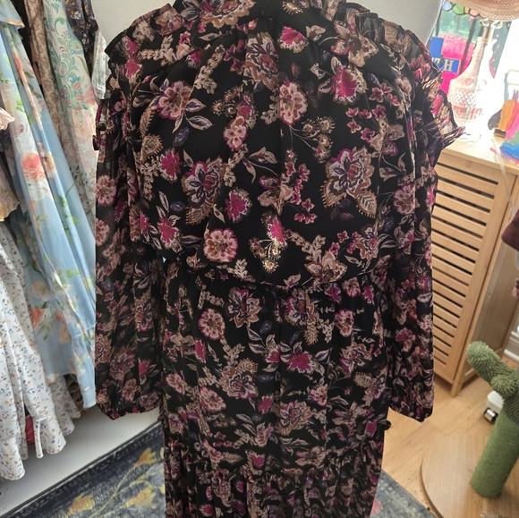 I STATE DRESS - Picture 3 of 5